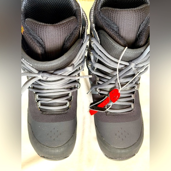 burton kendo snowboard boots Free Fun for the Whole Mountain Soft and forgiving Burton Kendo Snowboard boots is